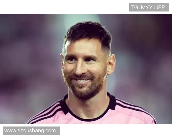 从小球场到世界舞台足球明星的成长历程与奋斗故事