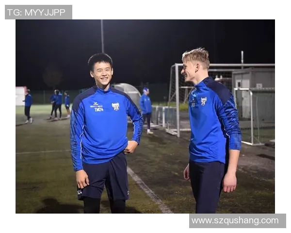 足球明星与小球迷的温馨互动瞬间传递梦想与激情